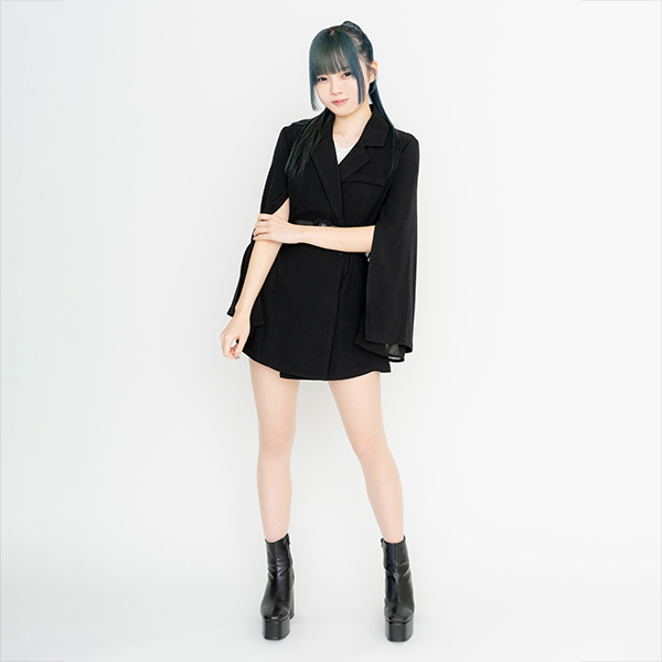 青松 奈央