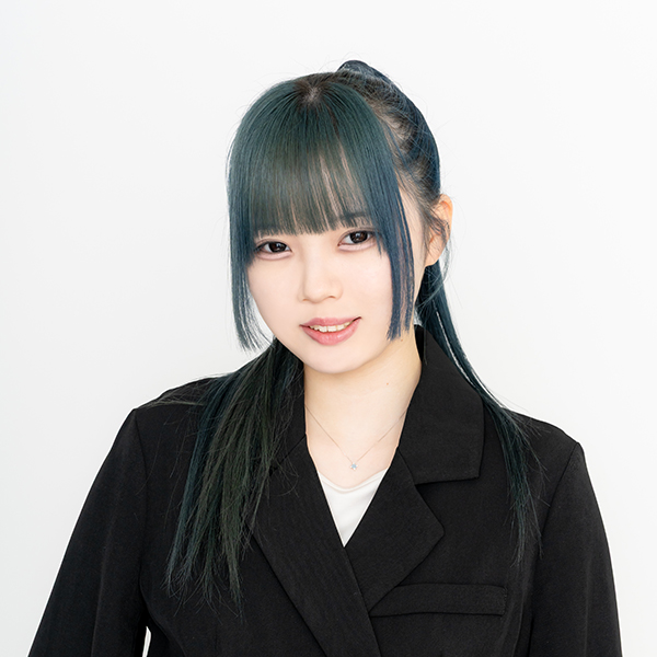 青松 奈央